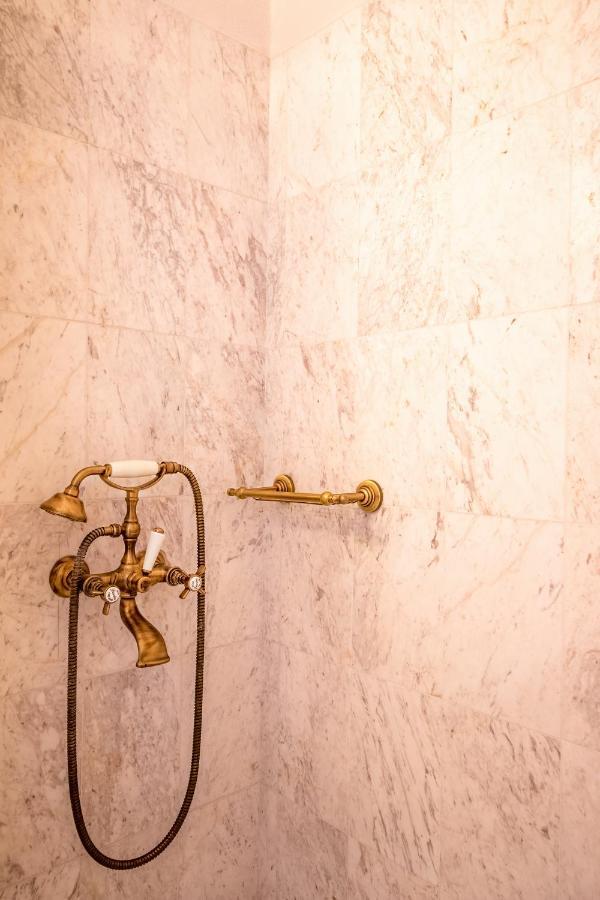 Hotel In Marble Volos Exterior foto